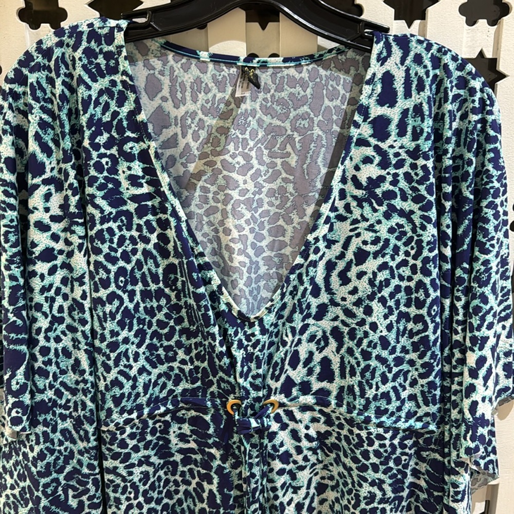 VIX pool coverup size medium - Picture 2 of 7